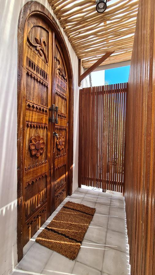 Shore Thing Gili Air Beachfront Apartment Εξωτερικό φωτογραφία